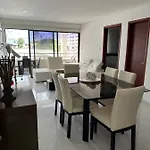 Apt 2