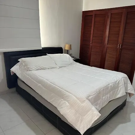 Apt 2 Apartment *